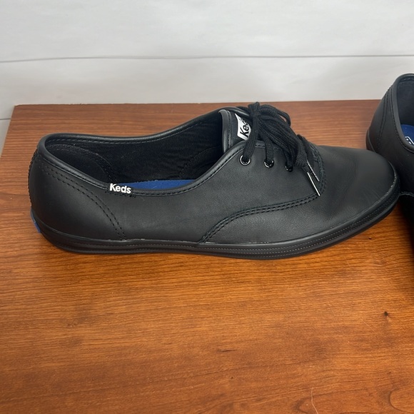 Keds - Leather Champion Originals - Woman’s 9XW - Picture 3 of 7